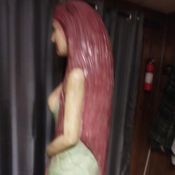 Stunning Red Head Lady of THE SEA MERMAID - Picture 4 of 8